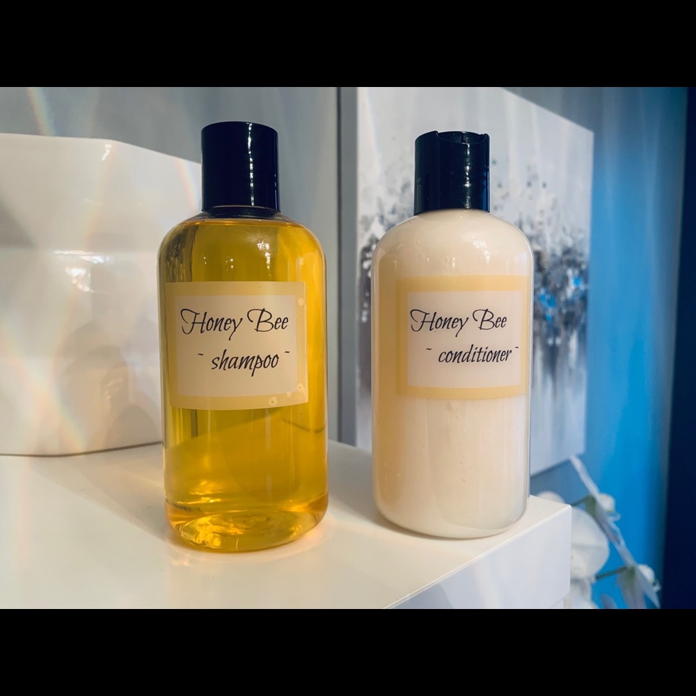 NEW!!! Honey Bee “Shampoo & Conditioner Set”